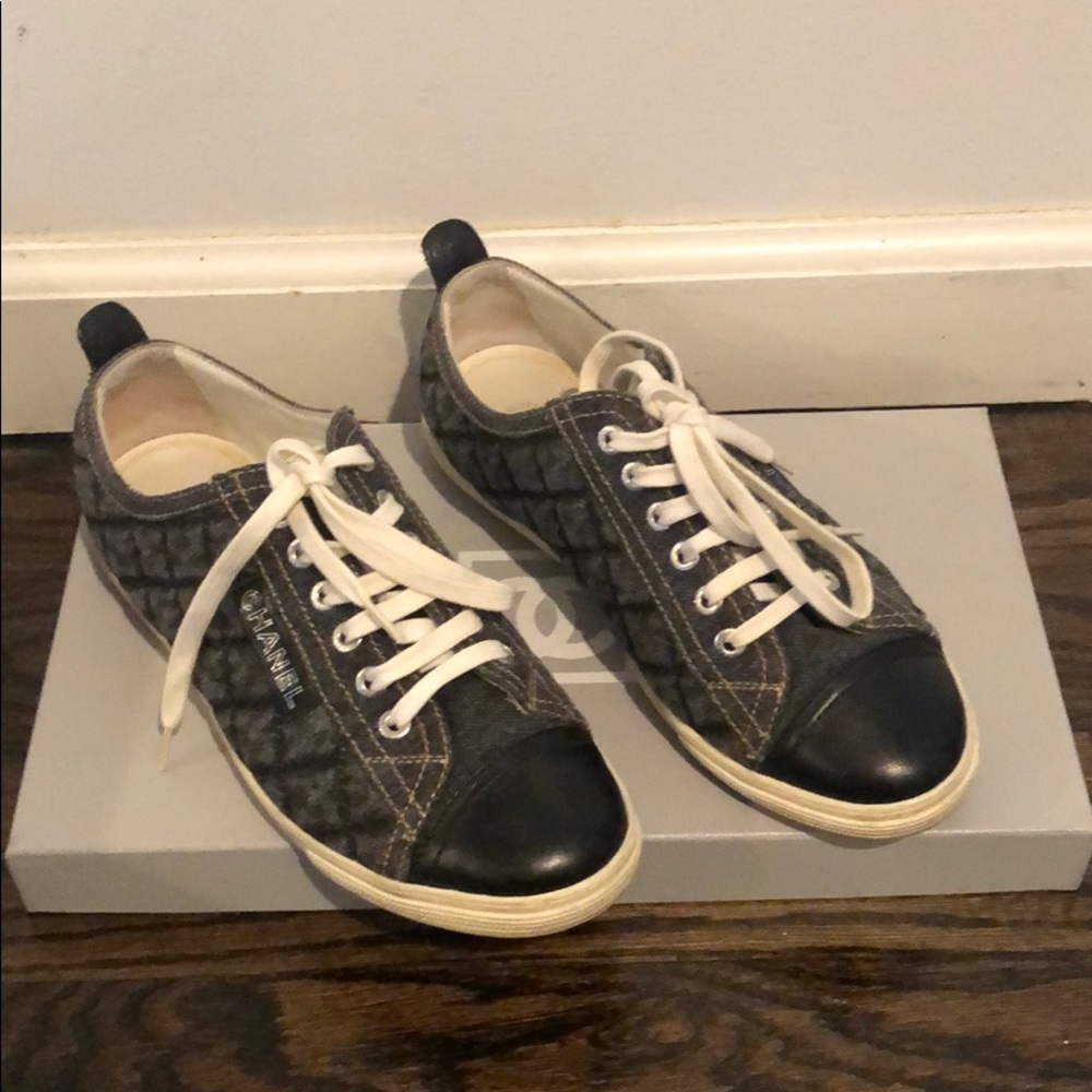 CHANEL SNEAKERS